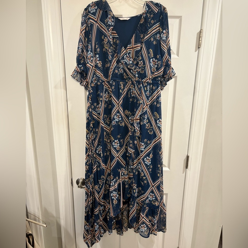 LC Lauren Conrad Navy Floral Maxi Dress